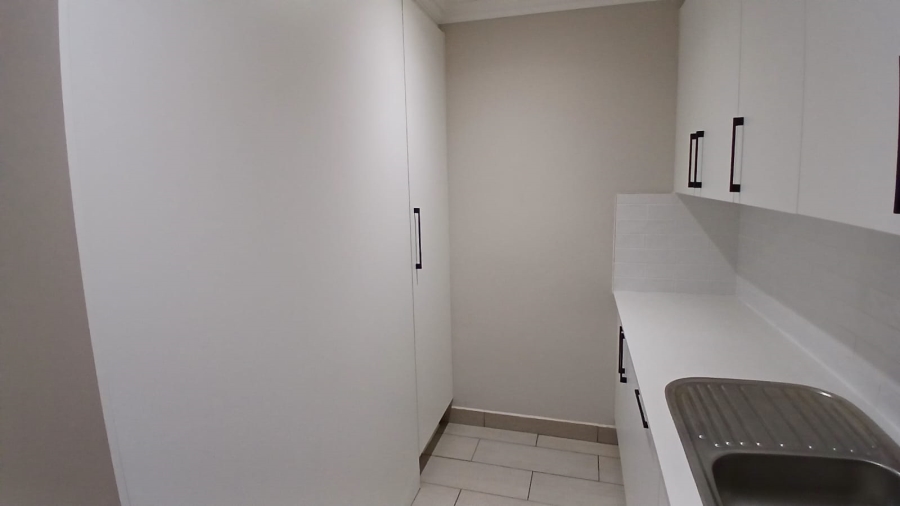 5 Bedroom Property for Sale in Pellissier Free State